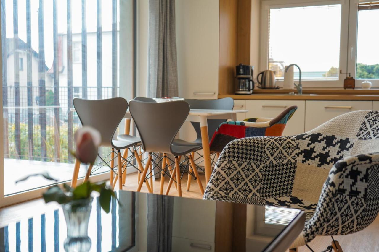 Vila Vekose - Apartman S Terasou A Zahradou Градец-Кралове Экстерьер фото