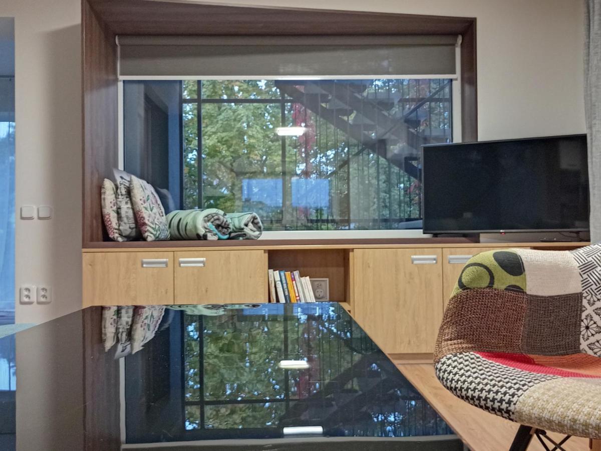 Vila Vekose - Apartman S Terasou A Zahradou Градец-Кралове Экстерьер фото